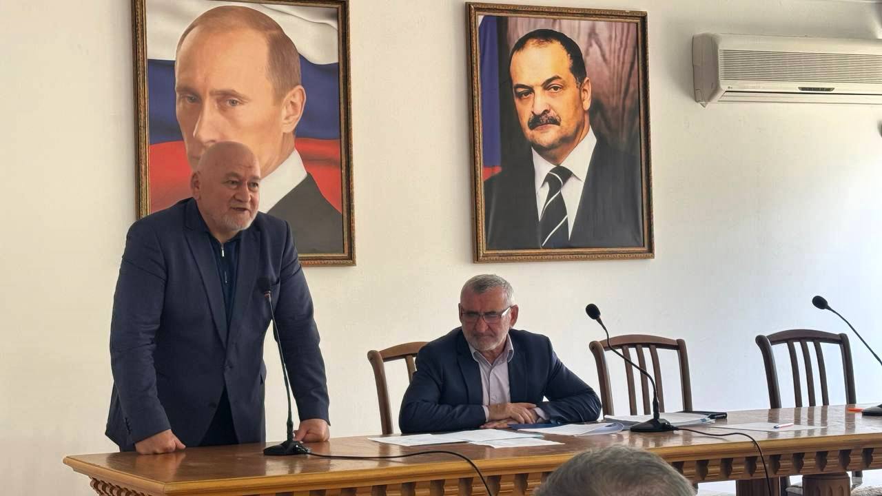 Иса Нурмагомедов единогласно избран Главой Унцукульского района: утвержден бюджет и внесены изменения в Устав..