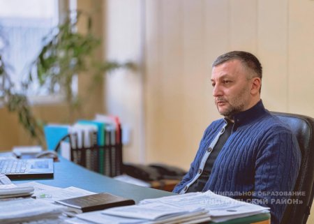 Иса Нурмагомедов встретился с матерью участника СВО Саабдулы Махачова. Иса Нурмагомедов встретился с матерью участника СВО Саабдулы Махачова.