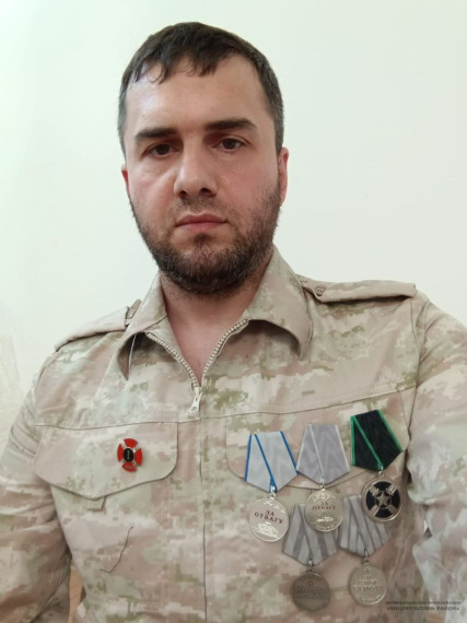 Вернулся с зоны проведения Специальной Военной Операции очередной участник спецоперации. Вернулся с зоны проведения Специальной Военной Операции очередной участник спецоперации.